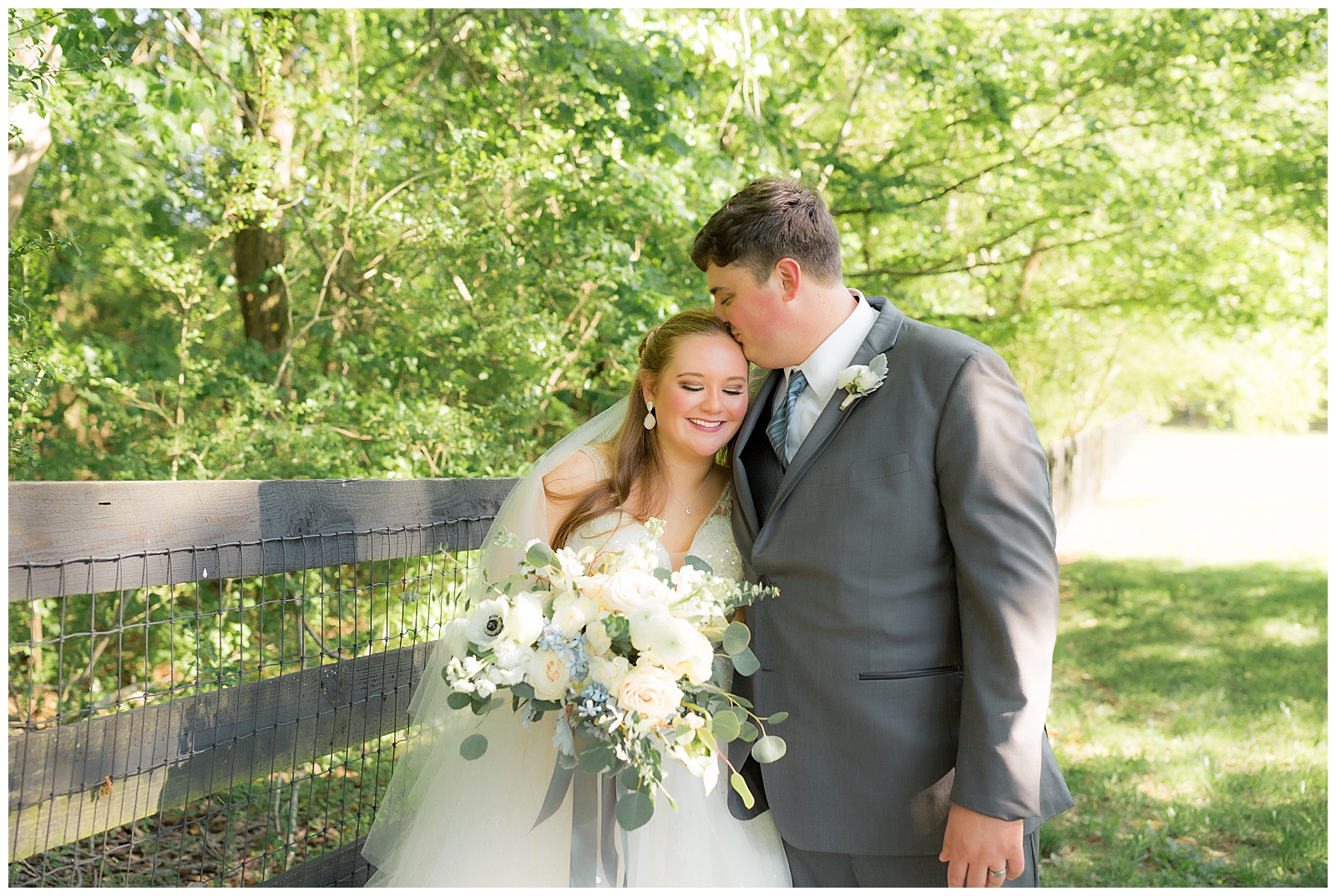 Atlanta_Wedding_Photographer_The_Reid_Barn_Cumming_Ga_0035.jpg